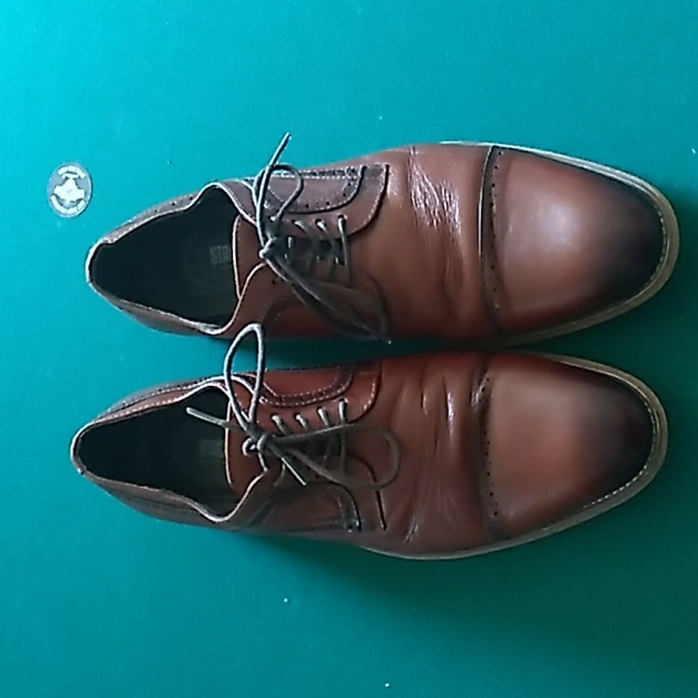 Mens 10.5 M dress shoes
